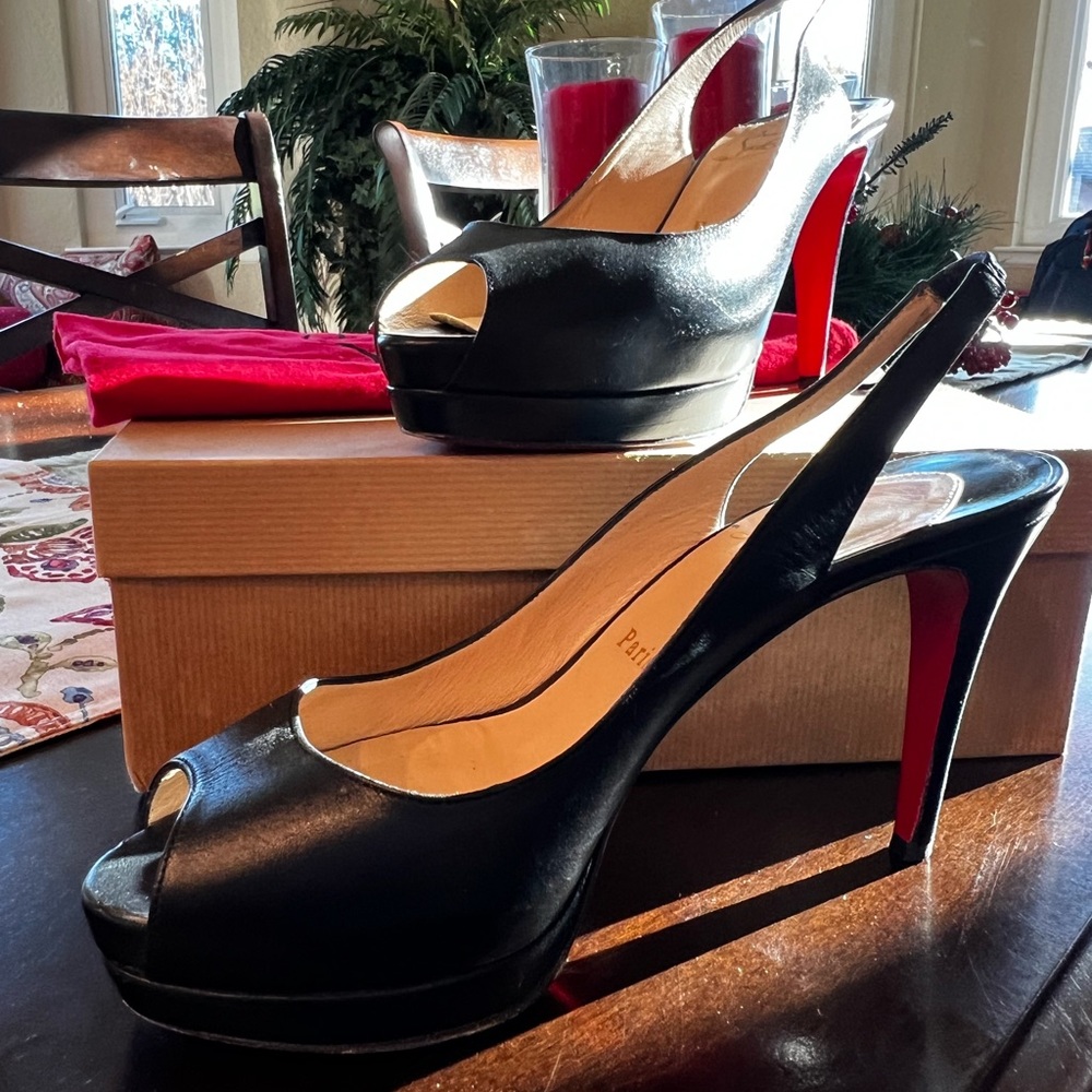 Christian Louboutin Cathay 100 slingback peeptoe pumps in black leather
